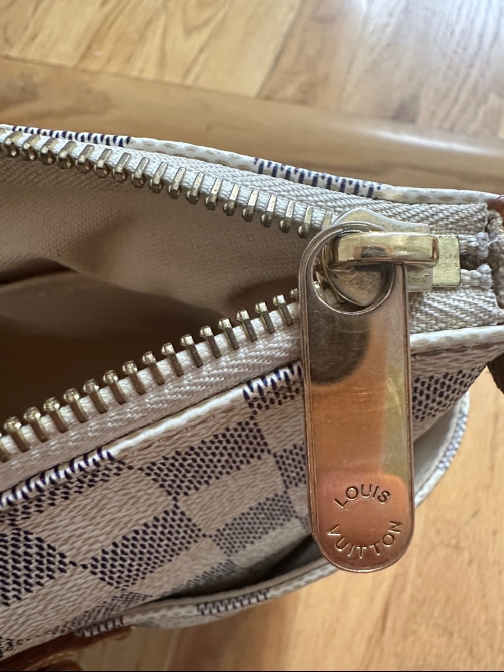 Louis Vuitton Totally PM tote - Picture 7 of 10